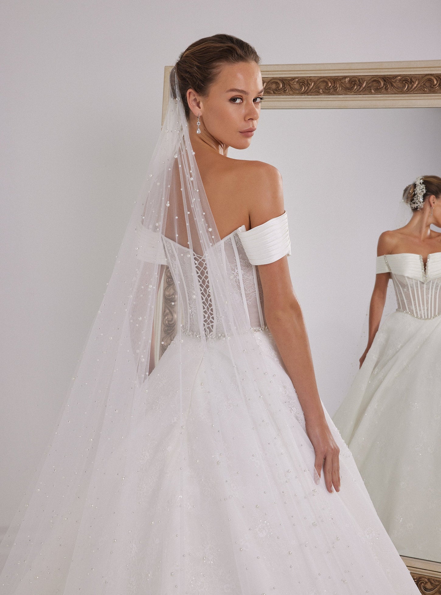 Sparkling and Elegant Off-Shoulder Princess Wedding Dress