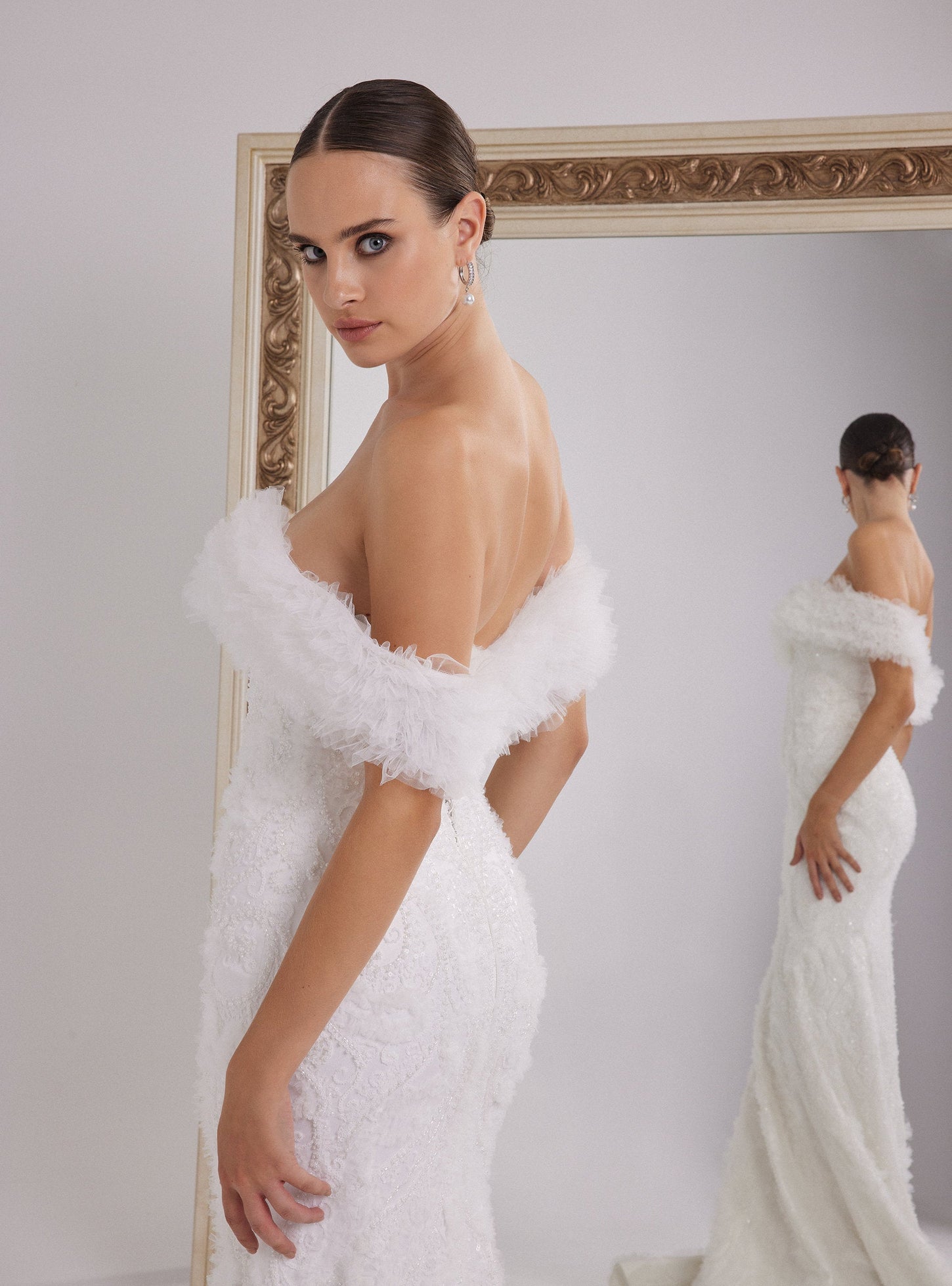 Off Shoulder Neckline White Lace Design Mermaid Wedding Dress