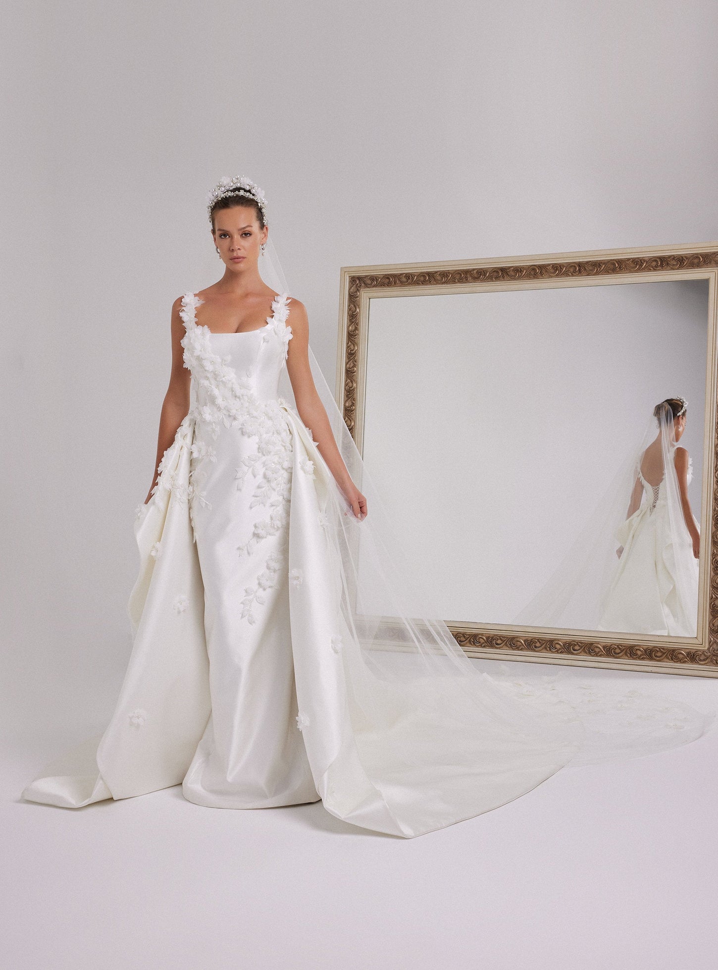 Romantic 3D Floral Designed Off-White Mermaid Wedding Dress