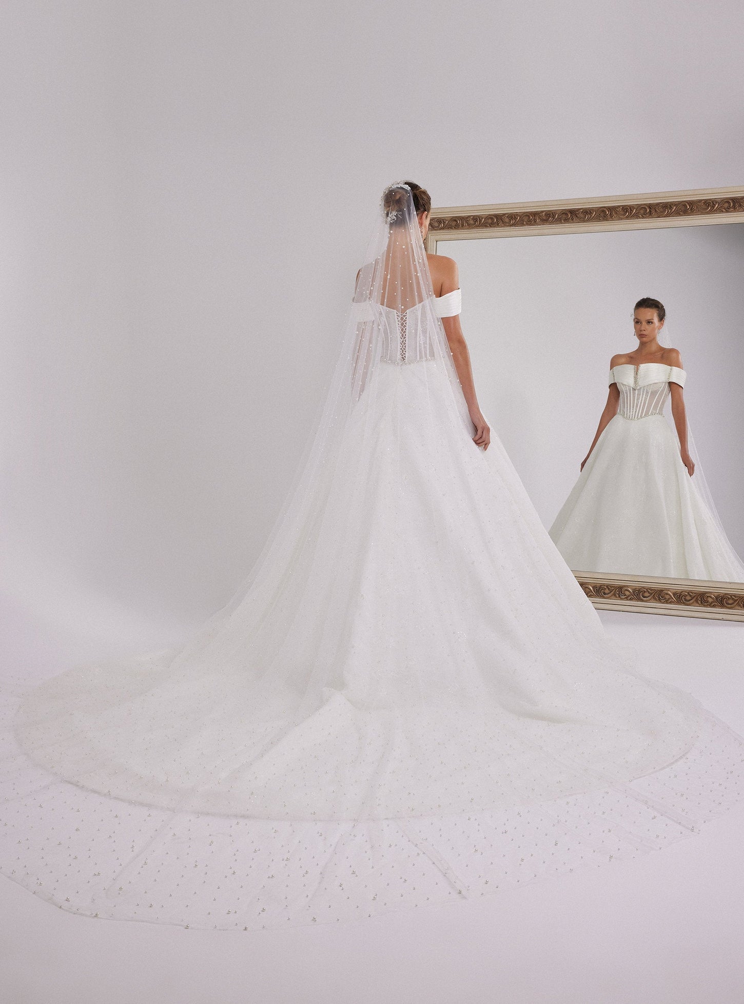 Sparkling and Elegant Off-Shoulder Princess Wedding Dress