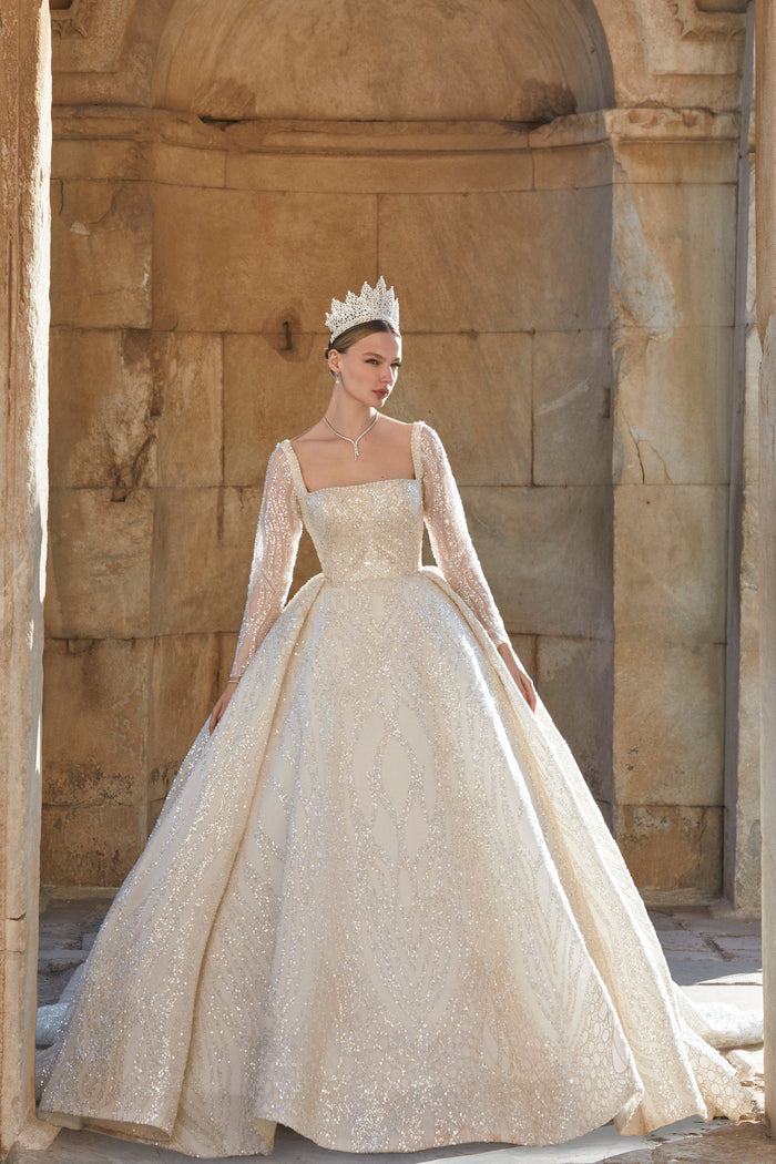 Luxury Unveiled: Square-Neckline Wedding Dress