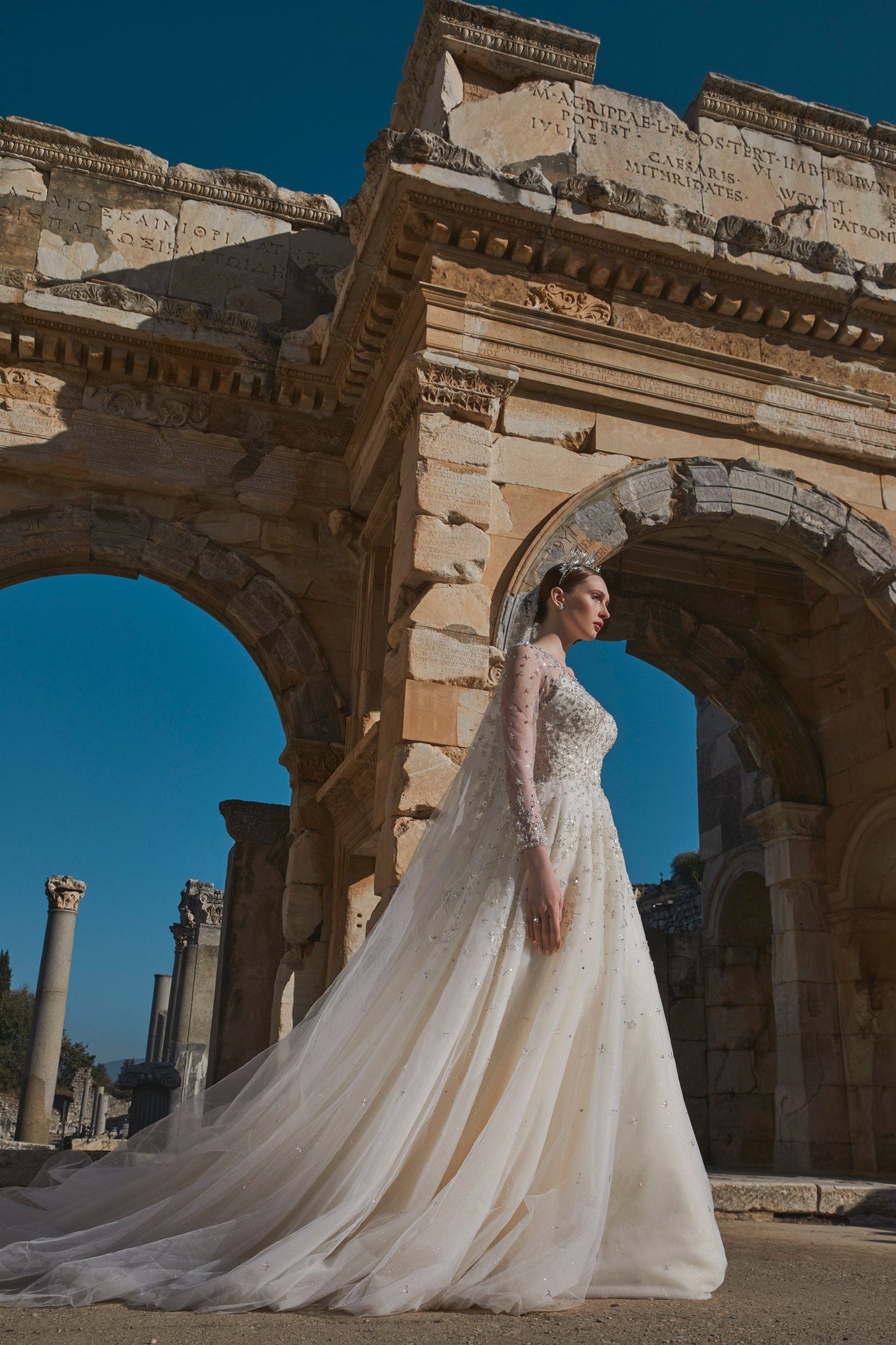Majestic Elegance: Corset Lace Waist Ball Gown