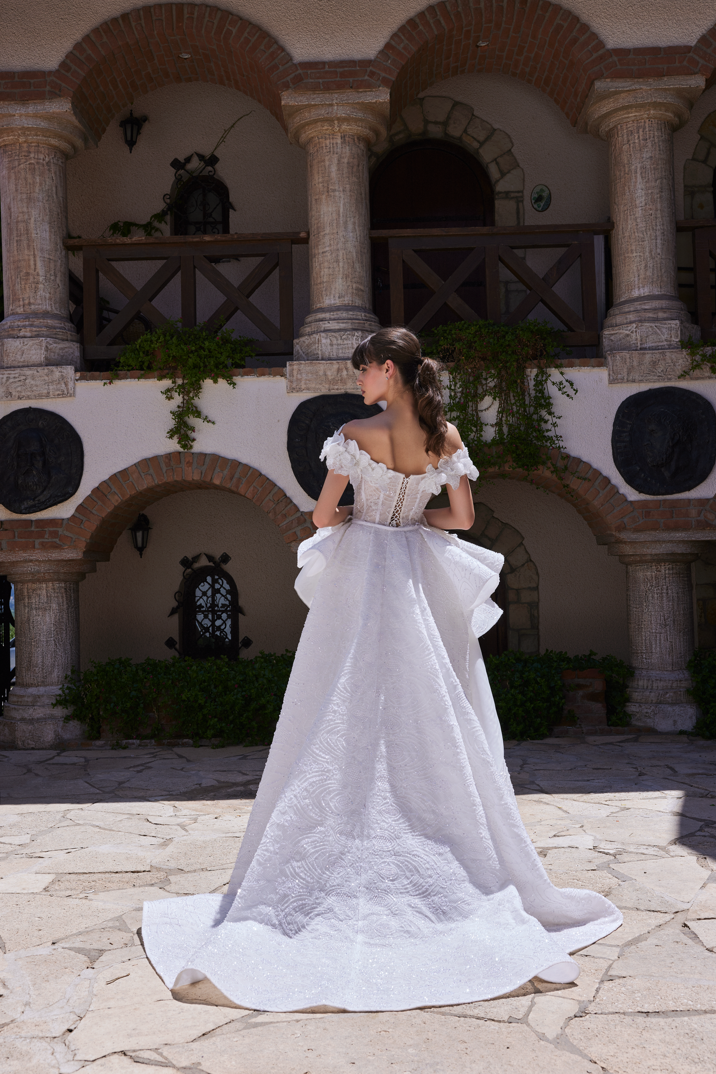 Romantic Mermaid Dress with 3D Floral Accents and Detachable Skirt