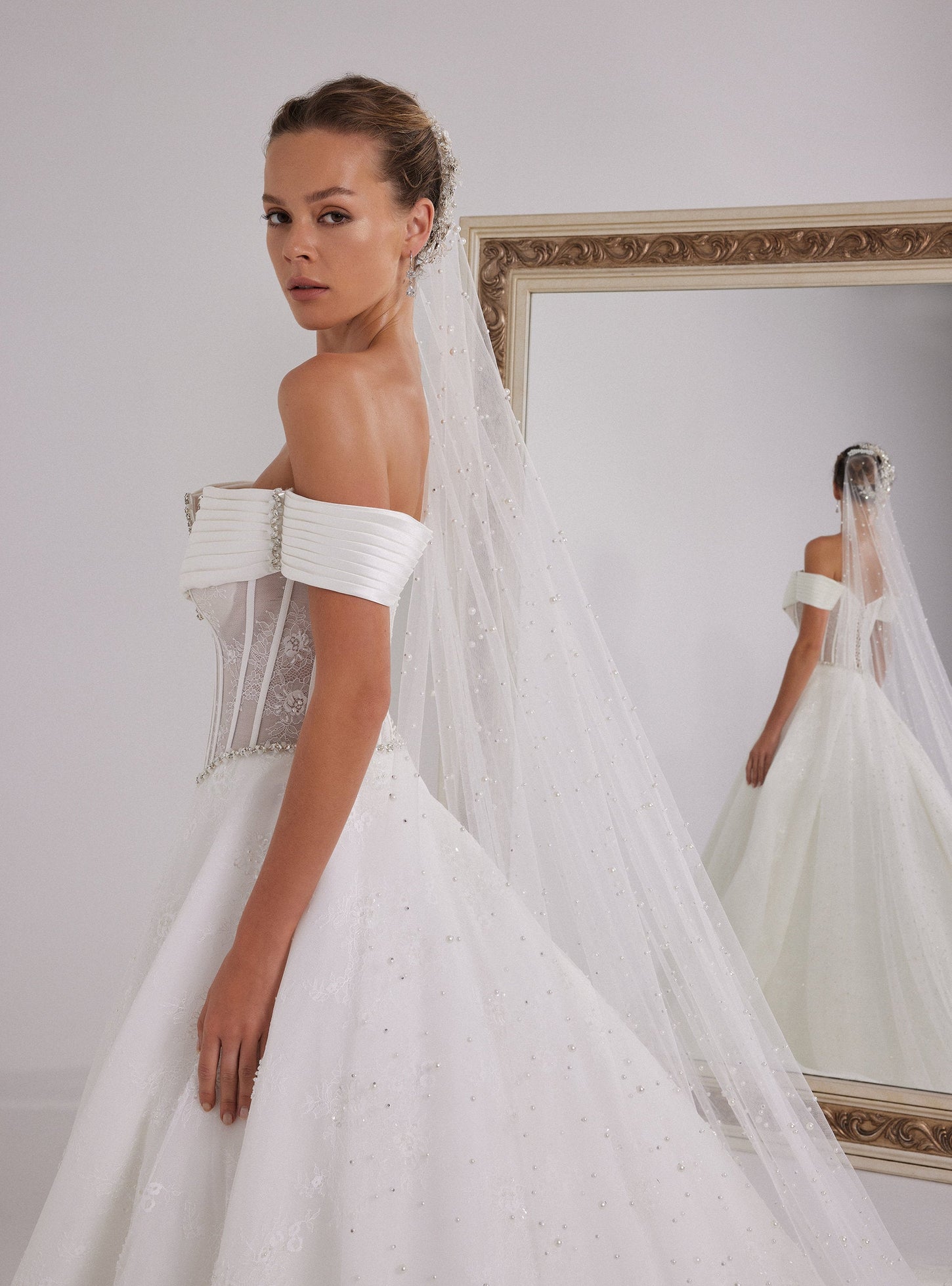 Sparkling and Elegant Off-Shoulder Princess Wedding Dress