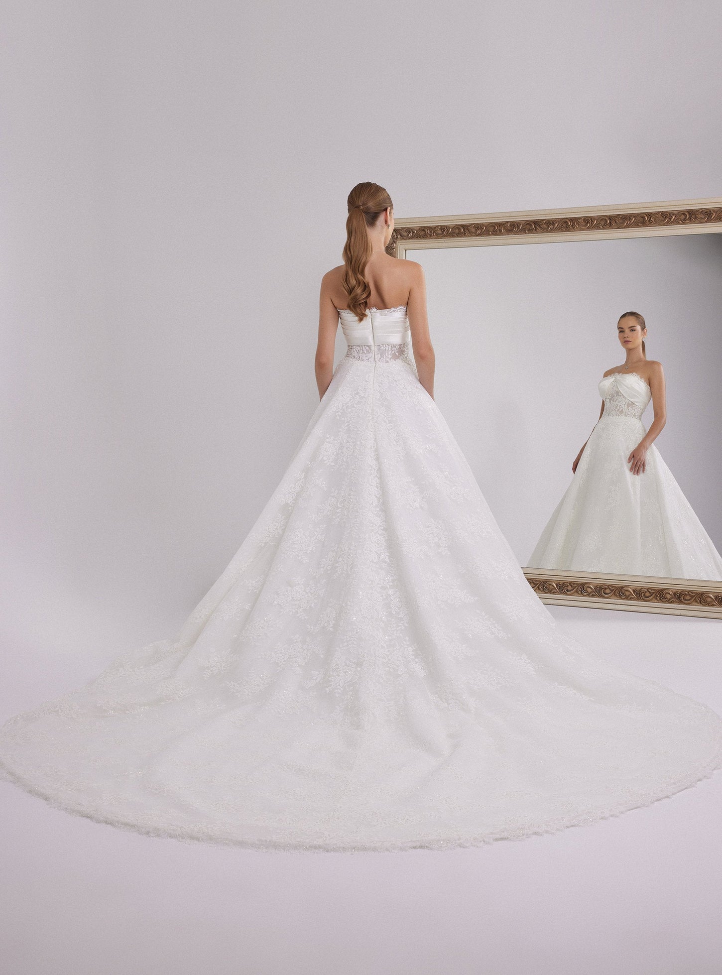 Romantic French Lace Designed White A-line Wedding Dress with Straight Neckline