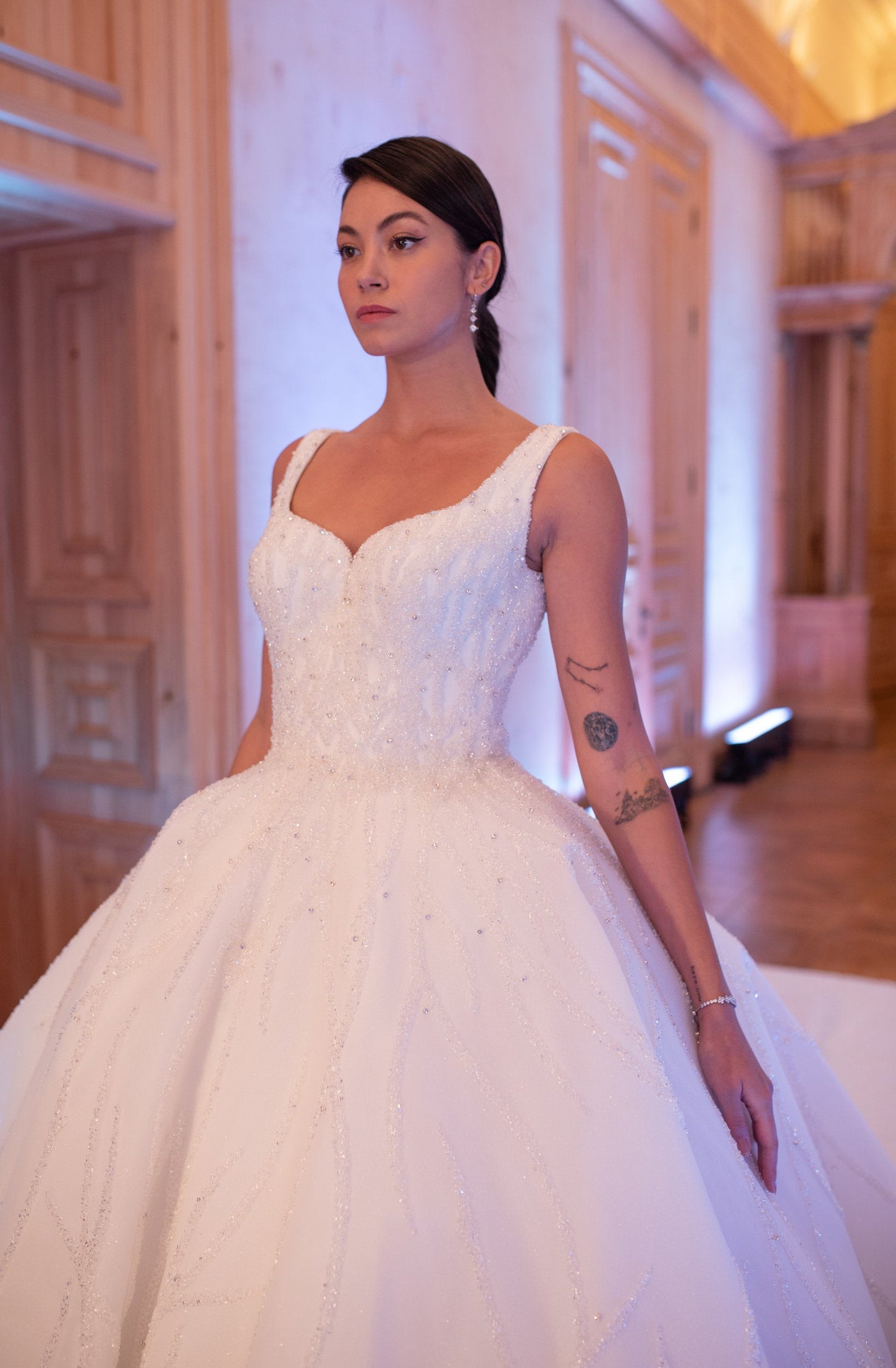 Pure Elegance Long Tail Princess Gown