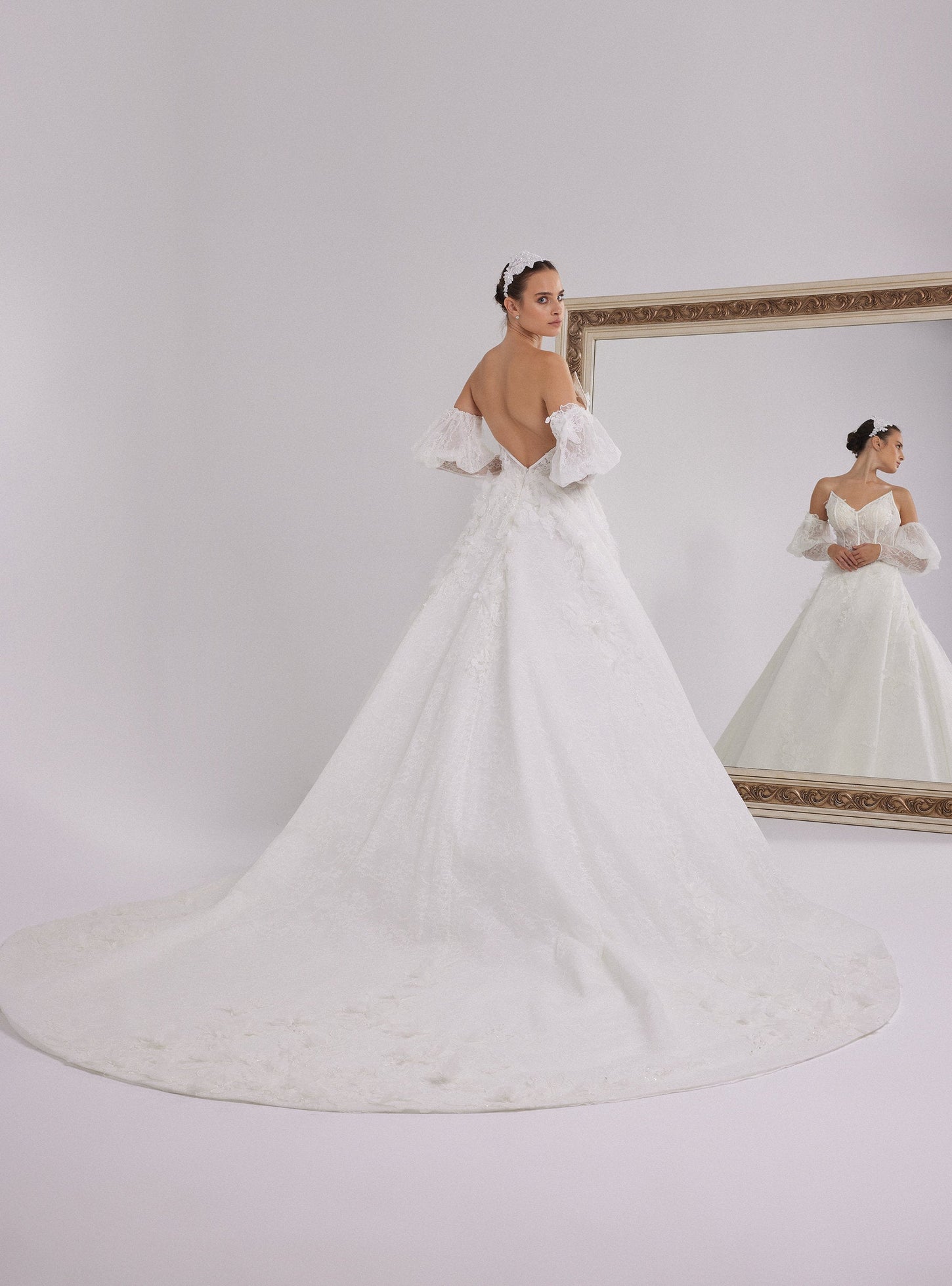 Romantic French Lace and 3D Organza Floral Princess Wedding Dress