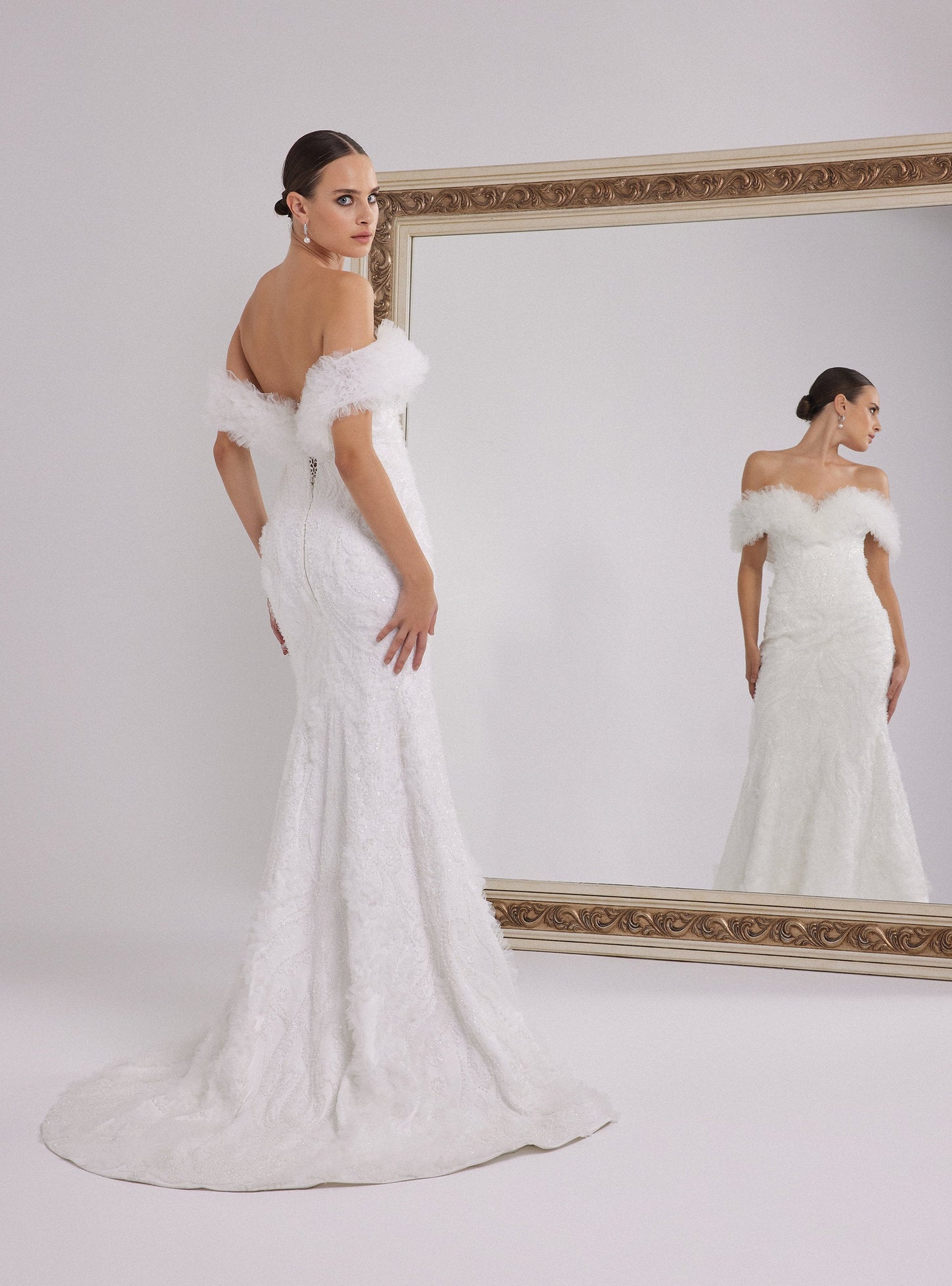 Off Shoulder Neckline White Lace Design Mermaid Wedding Dress