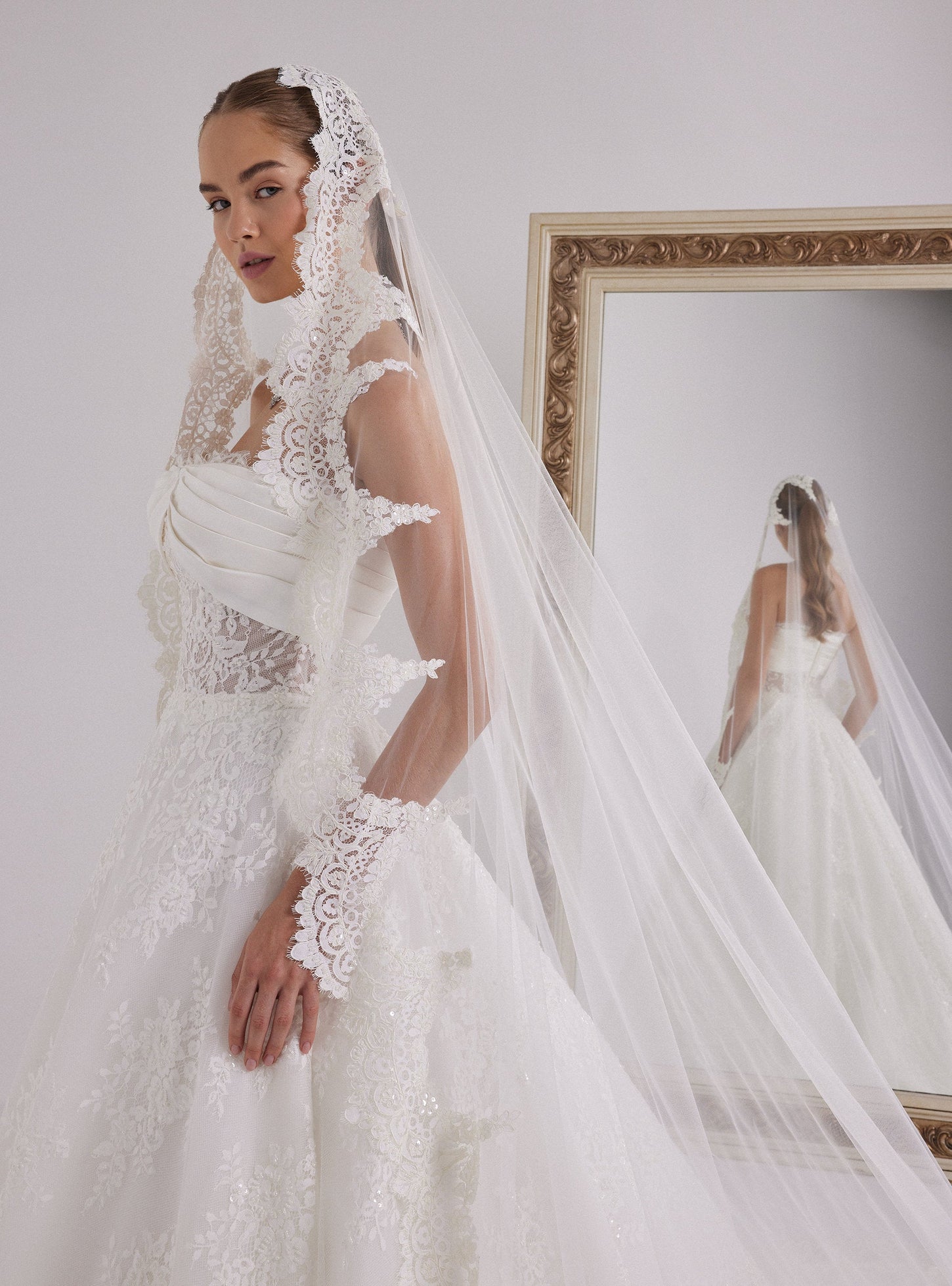 Romantic French Lace Designed White A-line Wedding Dress with Straight Neckline