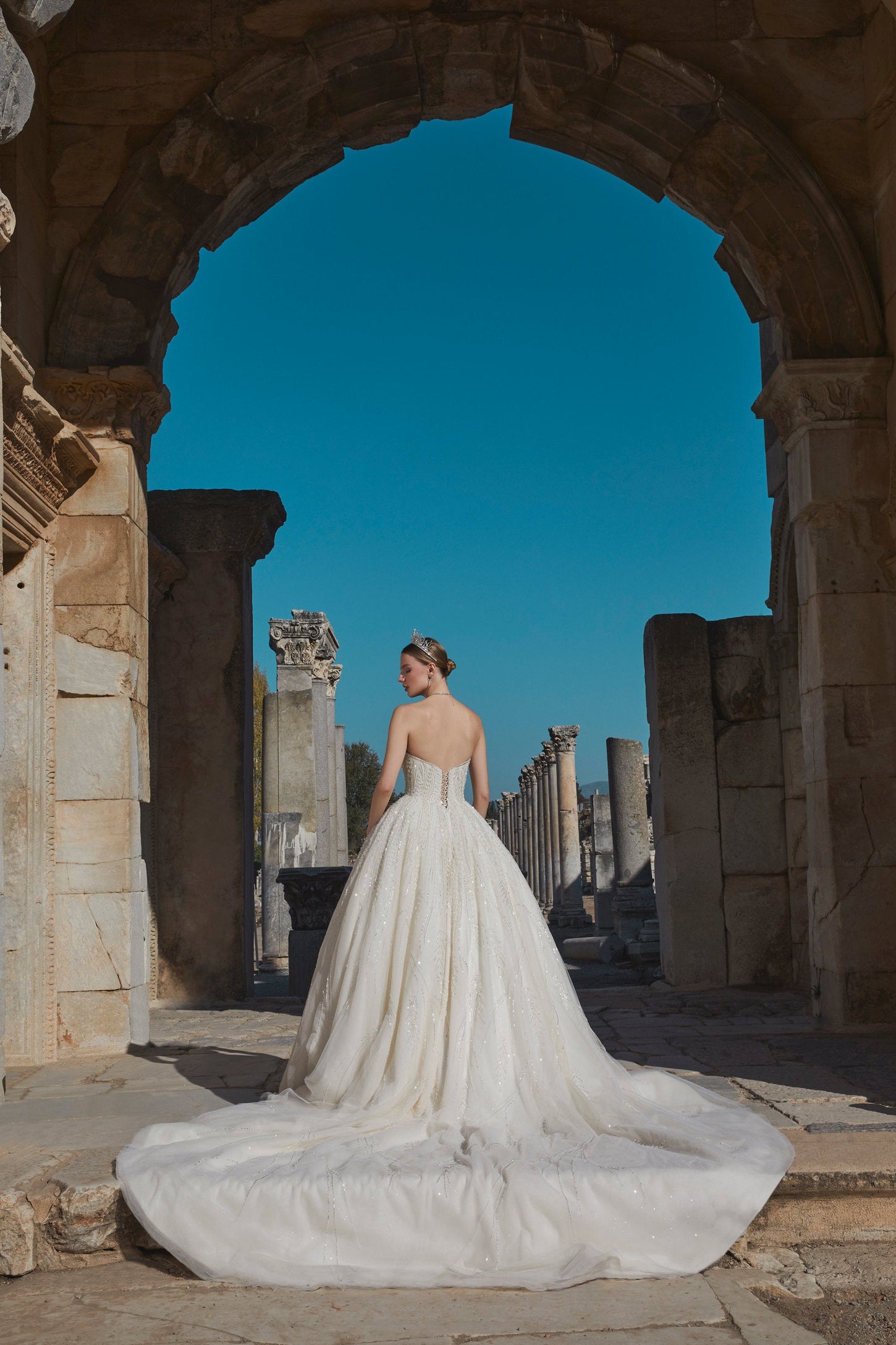 Exquisite Embroideried Ivory Princess Wedding Dress