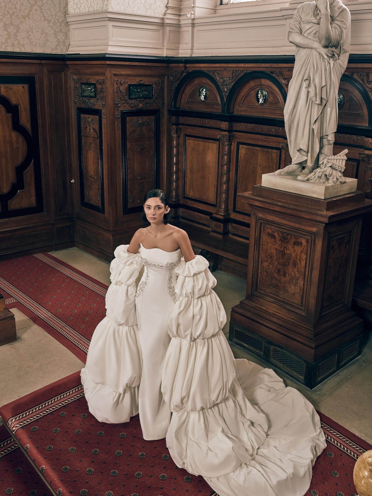 NOVA_BELLA_12_STAIRS_LOOK_12_000724.jpg